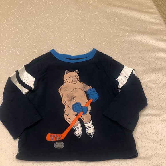 Toddler 2T athletic long sleeved shirts - Picture 4 of 5